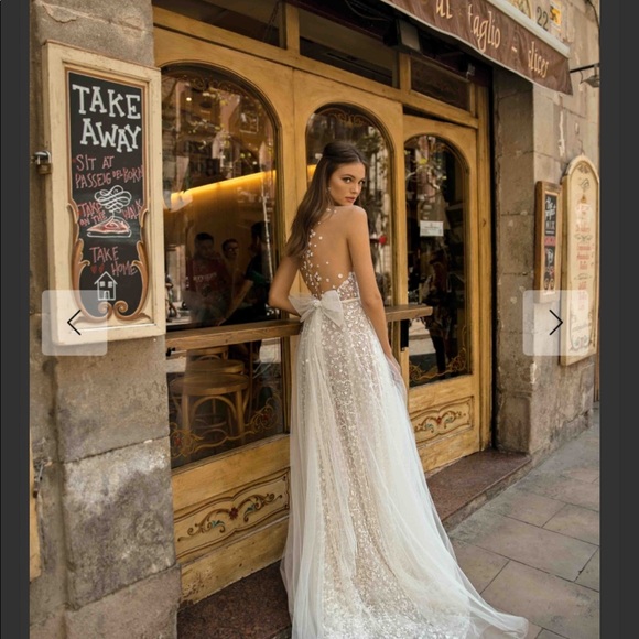 Berta MUSE Barcelona Bridal Gown - Demi - Picture 3 of 8